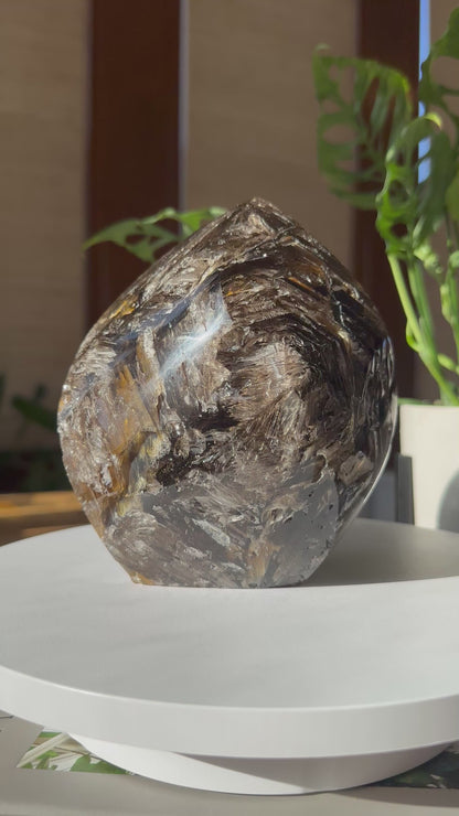 Elestial Quartz Flame